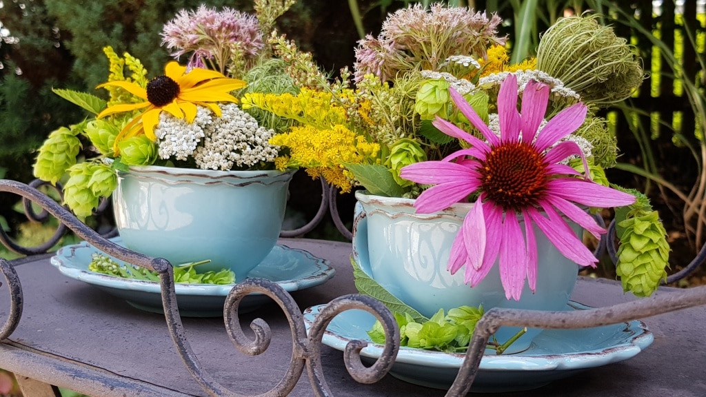 Gesteck, Blumen, Wiesenblumen, Gartenzeitung.com